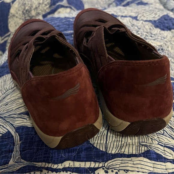 Women’s Dansko Slip Ons Size 37 Like New - Picture 3 of 5